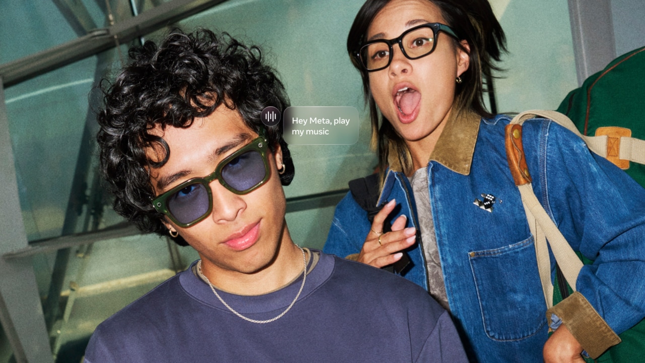 Ray-Ban Ray-Ban Meta Wayfarer Sunglasses | LensCrafters